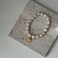 Small gold coins freshwater pearl bracelet | high-end retro natural alien pearl bracelet simple and versatile
